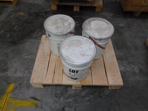 3 x 20lt drums of paving enamel