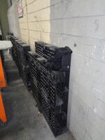 Quantity of assorted plastic moulded pallets