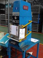 HARE 3 TON PNEUMATIC RIVET PRESS AM300 Maximum Pressure: 3 tons Stroke: 100 mm 2000 00B0944 s/n