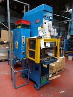 HARE 10 H.P. VERTICAL PRESS FITTED S.I.C.K. GAMITS 10 H.P. Maximum Pressure: 200 mm Stroke: 200 mm 2000 00D 91/33 s/n