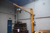 Donati 500 kg free standing jib crane with pendant controlled electric hoist