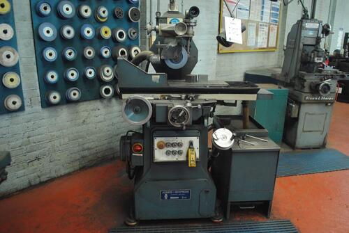 Jones & Shipman horizontal spindle surface grinder, Model 540, Ser. No. BO- 99450 Complete with Optidress 450 mm x 150 mm permanent mag. chuck, dust extraction