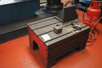 Tee slotted loose box table, 920 mm x 765 mm x 510 mm