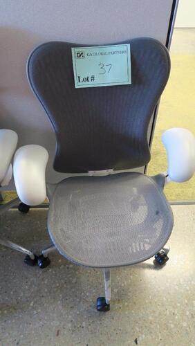 HERMAN MILLER "MIRA 2" PERFORMANCE WORK CHAIR, TILT LIMITER WITH SEAT ANGLE ADJUSTMENT, ADJUSTABLE ARMS, FLEXFRONT ADJUSTABLE DEPTH SEAT, BUTTERFLY SUSPENSION BACK, ADJUSTABLE LUMBAR SUPPORT, SEMI-POLISHED BASE WITH STUDIO WHITE FRAME, 2.5" STANDARD CASTE