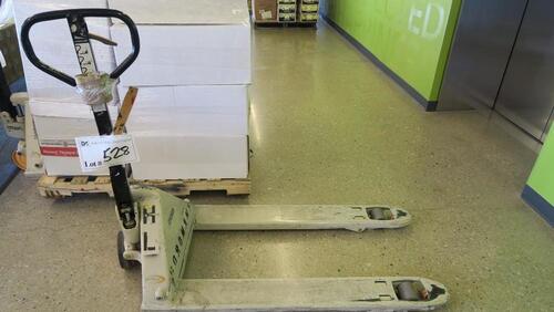 CROWN PTH PALLET JACK, DELAYED PICK UNTIL AFTER JULY 25TH.