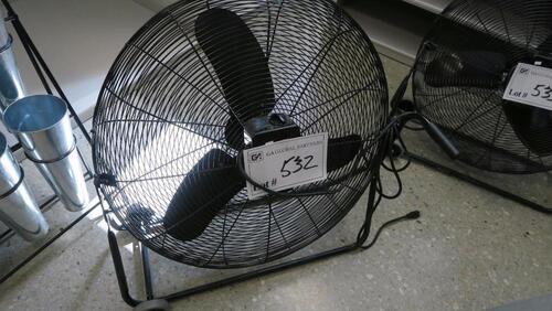 DAYTON 6AGZ0 30" QUIET DESIGN MOBILE FLOOR FAN. MSRP $