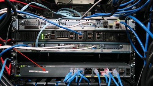 Cisco Catalyst 2960-X Series MANAGED SWITCH, Serial Number FOC1808S2QC NOT AVAILABLE FOR PICK UP UNTIL JULY 27TH AND MUST BE PICK UP ON JULY 27TH OR JULY 28TH ONLY!