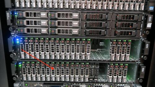 LogRhythm SYSTEM MONITOR, Service Tag GG09HS1, Express Code 35796419137, 18 - 900GB SAS 10K. NOT AVAILABLE FOR PICK UP UNTIL JULY 27TH AND MUST BE PICK UP ON JULY 27TH OR JULY 28TH ONLY!