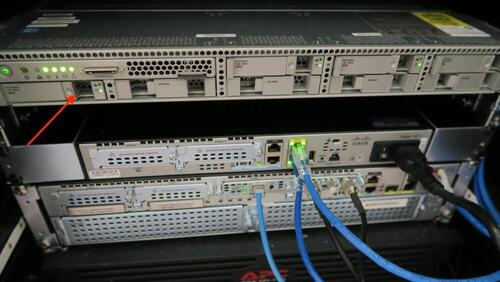 Cisco UCS C220 M3BE RACK SERVER, Serial Number FCH1746V0DR, 4 -M 500GB SATA 7200. NOT AVAILABLE FOR PICK UP UNTIL JULY 27TH AND MUST BE PICK UP ON JULY 27TH OR JULY 28TH ONLY!