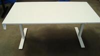 White Manual lift Desk