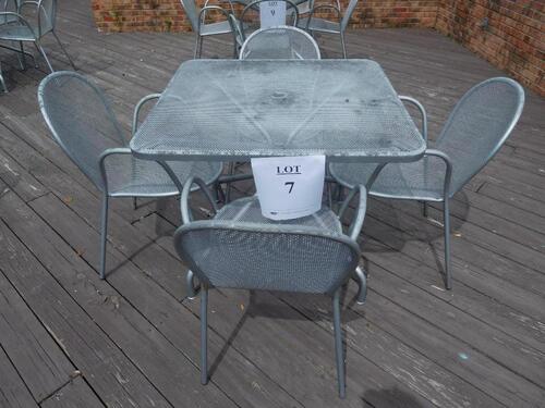 EMU 36" X 36" DINNING SET (TILTED KILT PATIO)