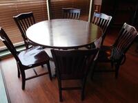 48" ROUND DINING TABLE WITH 6 CHAIRS (TILTED KILT RESTAURANT)