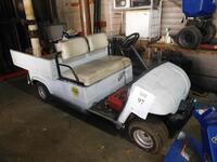 1998 YAMAHA G11A CART WITH CARGO BOX (NO KEY) (WAREHOUSE NEXT TO TILTED KILT KITCHEN)