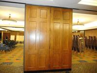 (LOT) 45" X 119" BANQUET ROOM SLIDING ROOM DIVIDING PANELS