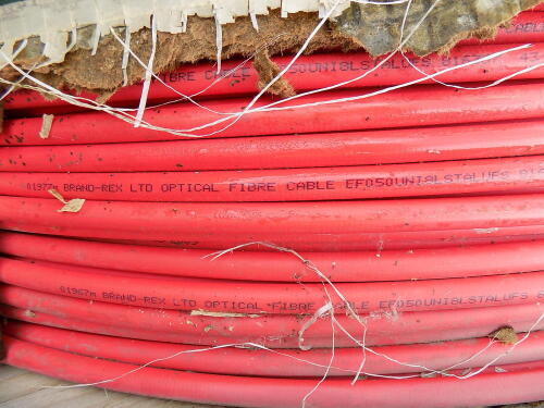 Optical fibre cable