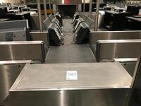 Double baggage belt for check-in desk island of eight desks. Total length 7500mm. Collection belt L 4850mm. Feeder belt L2600mm.
