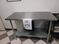 49" STAINLESS STEEL TABLE TOP TABLE