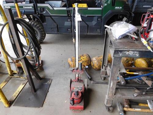 AMERICAN FORGE AND FOUNDRY 22 TON CAPACITY AIR HYDRAULIC AXLE JACK MODEL 565E