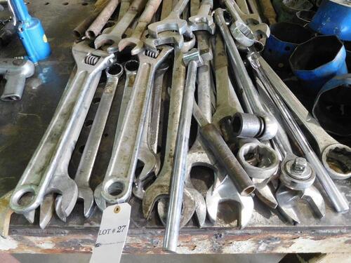 (LOT) ASST'D SOCKETS, LARGE WRENCHES, BRAKER BAR