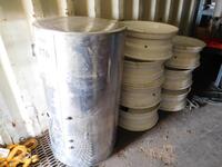 (LOT) ALUMINUM 100 GALLON FUEL TANK AND 7 RIMS