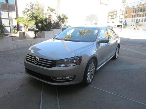 2012 GRAY VOLKSWAGEN PASSAT SEL, NAVIGATION, POWER WINDOWS/DOORS, POWER SEATS, LEATHER AND FABRIC SEATS, AUTOMATIC, 4 DOOR, PUSH START, SUN ROOF, FENDER SPEAKER, 14,212 MILES, VIN# 1VWCP7A39CC000279