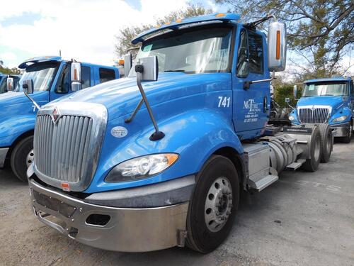 2015 INTERNATIONAL MODEL PROSTAR+ 122 6X4 NON-SLEEPER CONVENTIONAL, CUMMINS ISX15 ENGINE, 450 H.P., ENGINE BRAKE, EATON FULLER 8 SPEED TRANSMISSION WITH LOW LOW, 46,000 LB. REAR ENDS, FULL SCREW, AIR RIDE SUSPENSION WITH DUMP VALVE, DUAL 80 GALLON FUEL TA