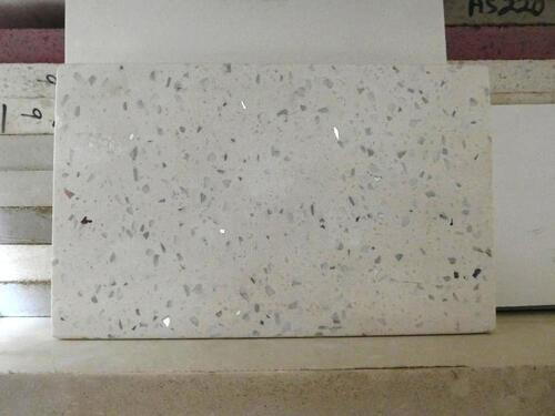 (1) ALEXANDER STONE 1102 PEARL 120" X 56" X 3/4" PLUS OR MINUS QUARTZ SLAB (LOCATION 77-745 FLORA RD. UNIT 2, PALM DESERT CA 92211)