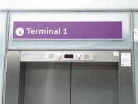 Terminal 1 direction sign